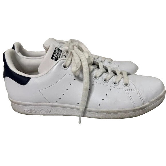 Adidas Stan Smith White Leather Sneakers Navy Heel Classic Tennis Shoes Sz 7.5 - Picture 1 of 8